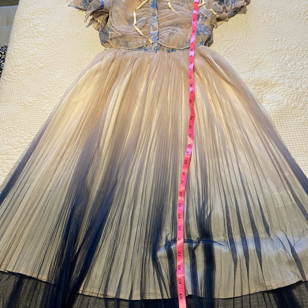 Chicwish dress light pink and blue - Picture 2 of 7